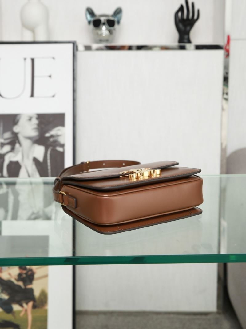 Ce1i*e triomphe bags